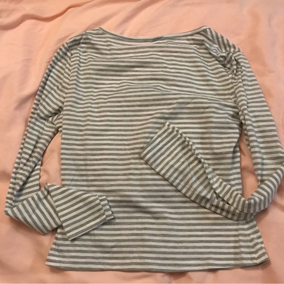 5/30% off - Cute top Grey stripe button - Picture 3 of 3